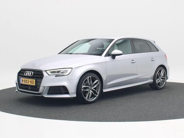 Grijs Gebruikt 2017 Audi A3 Sportback S-Line Hatchback | € 18.850 (Eerlijke prijs) - Afbeelding 1/4