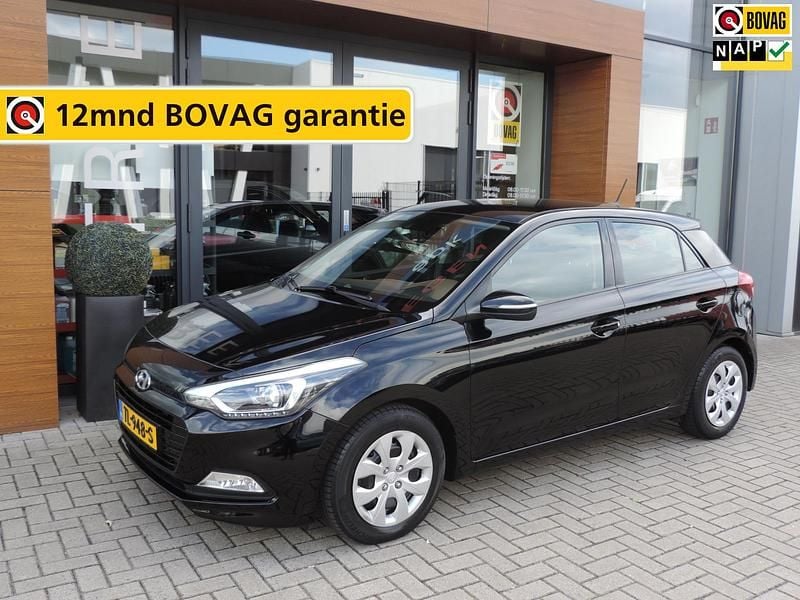 Zwart Gebruikt 2019 Hyundai i20 Comfort Hatchback | € 12.990 (Eerlijke prijs) - Afbeelding 1/4