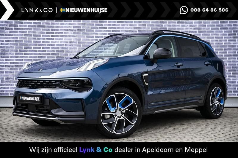 Blauw Gebruikt 2023 Lynk & Co 01 SUV | € 28.194 (Eerlijke prijs) - Afbeelding 1/1