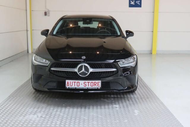 Occasion Mercedes CLA180 Business 136 PK (100 kW) 2020 Zwart Sedan