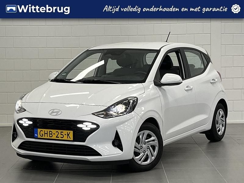 Wit Gebruikt 2024 Hyundai i10 Premium Hatchback | € 18.925 (Eerlijke prijs) - Afbeelding 1/3