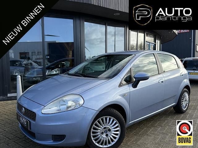 Blauw Occasion 2007 Fiat Grande Punto Dynamic Hatchback | € 2.495 (Eerlijke prijs) - Afbeelding 1/4