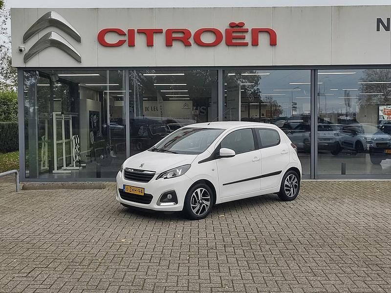 Wit Gebruikt 2015 Peugeot 108 Allure Hatchback | € 6.945 (Eerlijke prijs) - Afbeelding 1/4