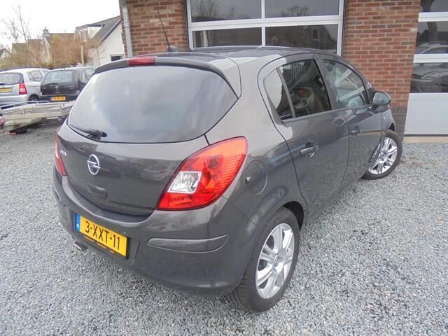 Occasion Opel Corsa 86 PK (63 kW) 2014 Grijs Hatchback
