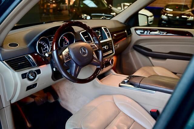 Occasion Mercedes 350 306 PK (225 kW) 2012 Grijs SUV