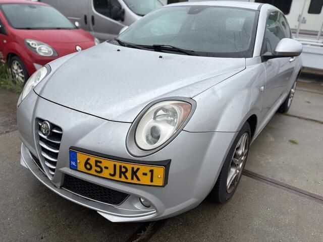 Grijs Gebruikt 2009 Alfa Romeo MiTo Hatchback | € 899 - Afbeelding 1/4