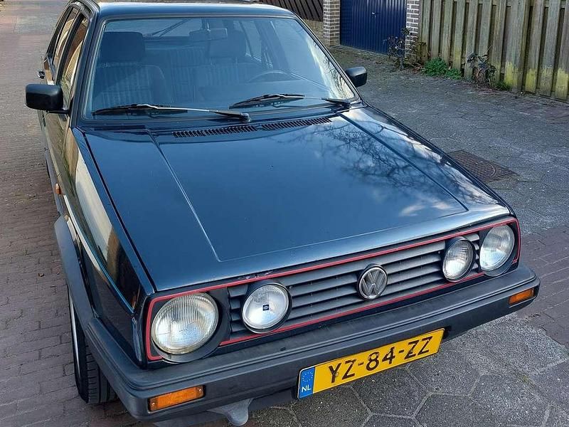 Zwart Occasion 1991 VW Golf III Hatchback | € 4.500 - Afbeelding 1/4