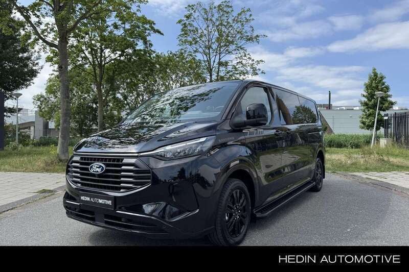 Zwart Nieuw 2025 Ford Transit Custom Platinum Van | € 54.852 (Duur) - Afbeelding 1/4
