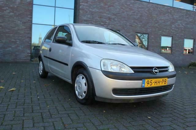 Occasion Opel Corsa 75 PK (55 kW) 2001 Grijs Hatchback