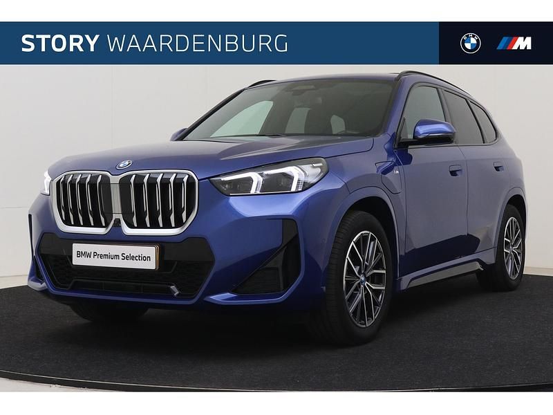 Blauw Gebruikt 2023 BMW X1 Executive SUV | € 53.950 (Iets duurder) - Afbeelding 1/4