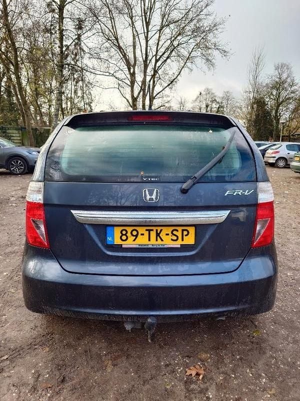 Gebruikt 2006 Honda FR-V MPV | € 1.500 (Iets duurder) - Afbeelding 1/4