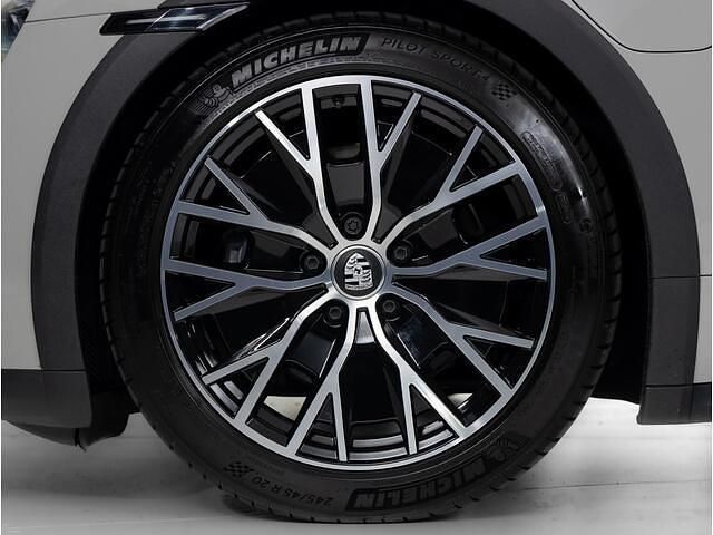 Occasion Porsche Taycan Cross Turismo 349 kW (475 PK) 2024 Grijs Sedan