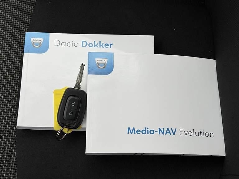 Occasion Dacia Dokker Essentiel 95 PK (69 kW) 2021 Ice white bc (ov369) MPV