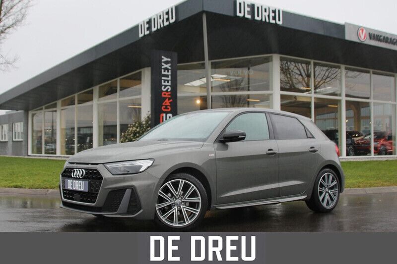 Grijs Gebruikt 2020 Audi A1 Sportback S-Line Hatchback | € 21.995 (Iets duurder) - Afbeelding 1/4