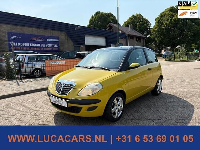 Groen Gebruikt 2006 Lancia Ypsilon Hatchback | € 1.495 (Eerlijke prijs) - Afbeelding 1/4