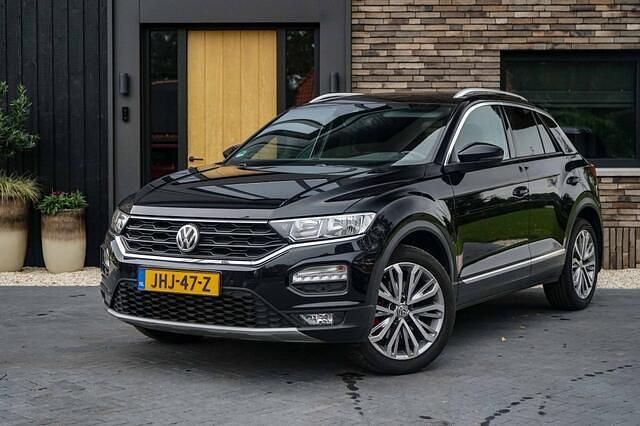 Zwart Gebruikt 2019 VW T-Roc Sportline SUV | € 21.850 (Eerlijke prijs) - Afbeelding 1/4