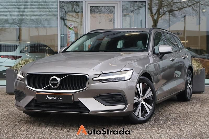 Occasion Volvo V60 Momentum 163 PK (119 kW) 2021 Grijs Stationwagen