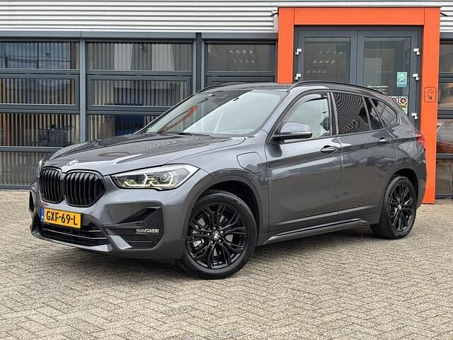 Occasion BMW X1 Comfort Edition 219 PK (161 kW) 2021 Grijs SUV