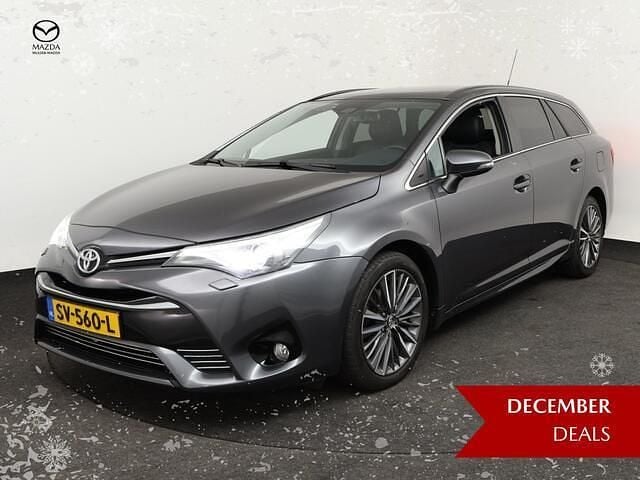 Occasion Toyota Avensis Executive 147 PK (108 kW) 2017 Grijs Stationwagen