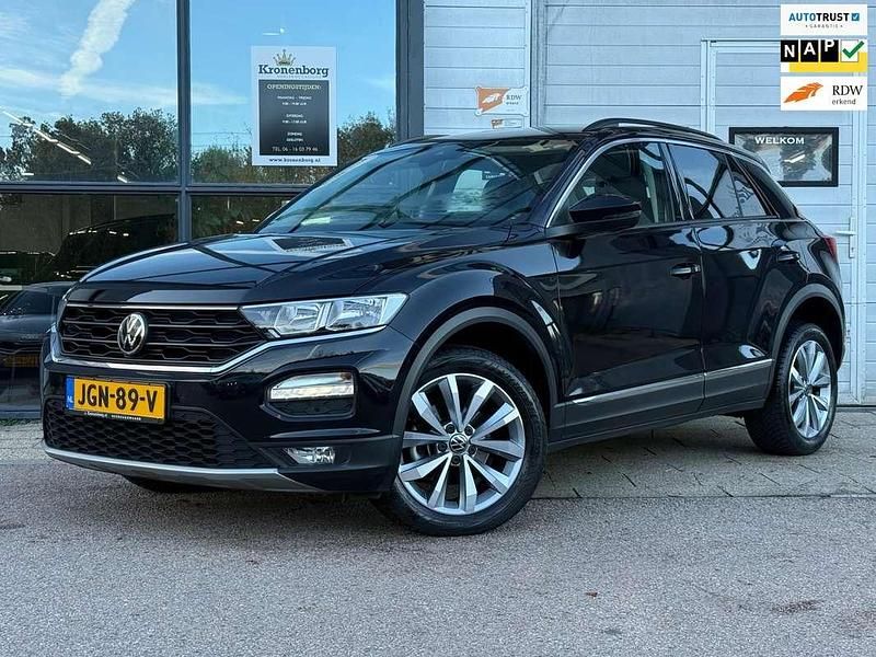 Zwart Gebruikt 2021 VW T-Roc Business SUV | € 24.450 (Super prijs) - Afbeelding 1/4