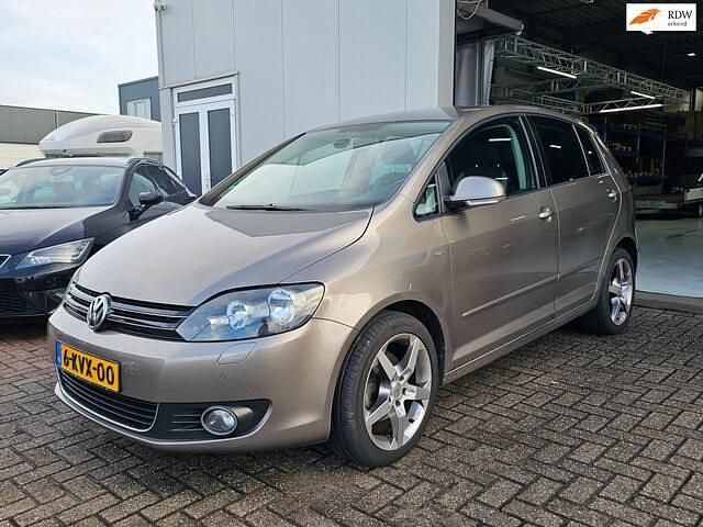 Bruin Gebruikt 2013 VW Golf Plus Trendline MPV | € 5.499 - Afbeelding 1/3