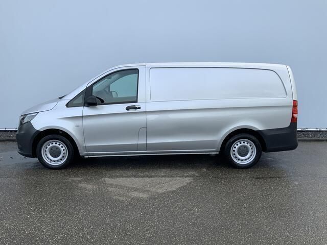 Occasion Mercedes Vito 136 PK (100 kW) 2018 Zilver Van
