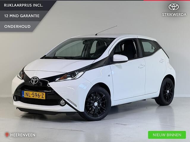 Occasion Toyota Aygo X-play 69 PK (50 kW) 2017 Wit Hatchback