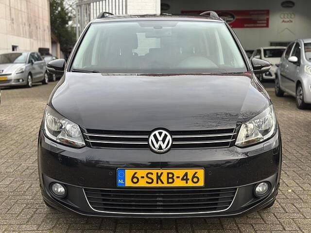 Occasion VW Touran Trendline 105 PK (77 kW) 2013 Zwart (metallic) MPV