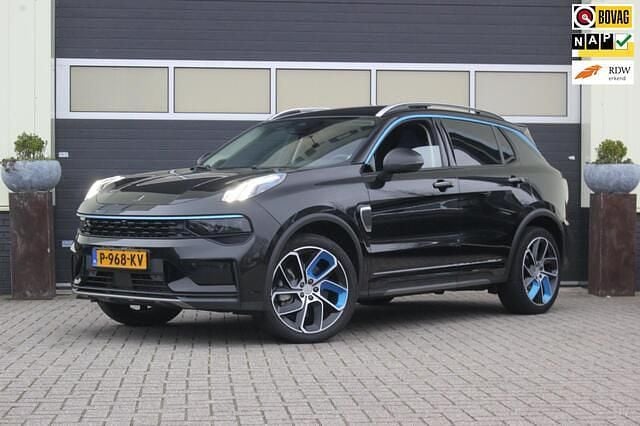 Zwart Gebruikt 2022 Lynk & Co 01 SUV | € 23.400 (Goede deal) - Afbeelding 1/4