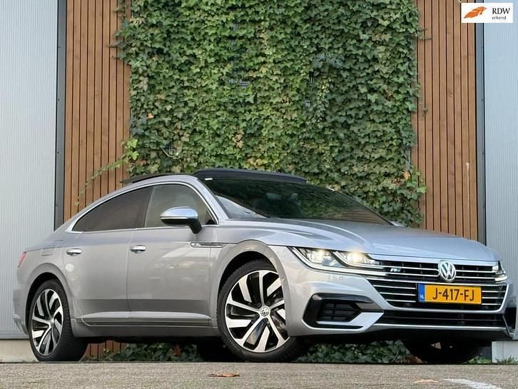 Grijs Gebruikt 2020 VW Arteon Business Hatchback | € 27.990 (Goede deal) - Afbeelding 1/4