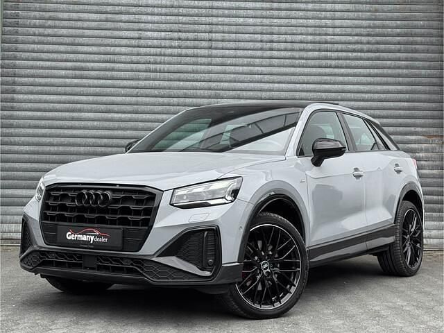 Grijs Gebruikt 2020 Audi Q2 S-Line SUV | € 32.949 (Duur) - Afbeelding 1/4
