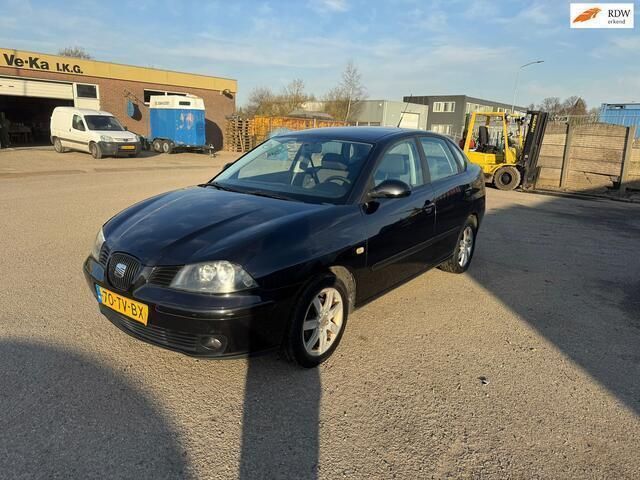 Zwart Gebruikt 2007 Seat Cordoba Sedan | € 1.150 (Eerlijke prijs) - Afbeelding 1/4