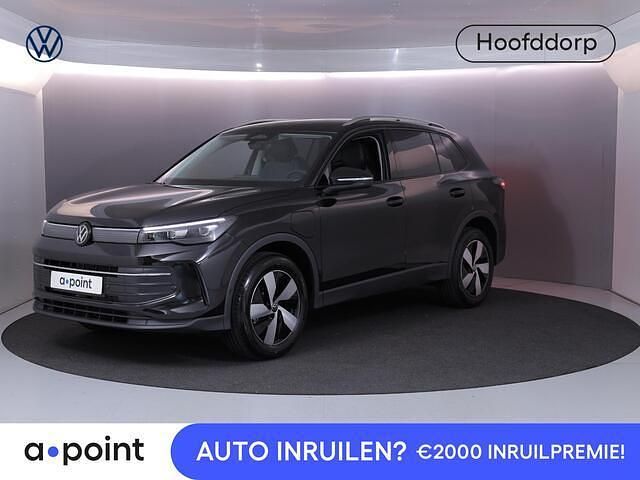 Zwart Nieuw 2025 VW Tiguan Edition SUV | € 53.495 (Super prijs) - Afbeelding 1/4