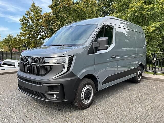 Grijs Nieuw 2024 Renault Master Van | € 35.900 (Eerlijke prijs) - Afbeelding 1/4
