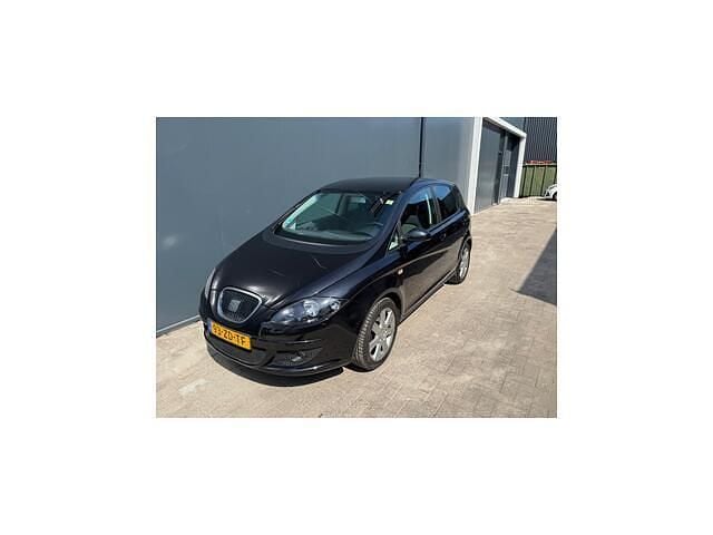 Zwart Gebruikt 2008 Seat Altea MPV | € 4.250 (Eerlijke prijs) - Afbeelding 1/4
