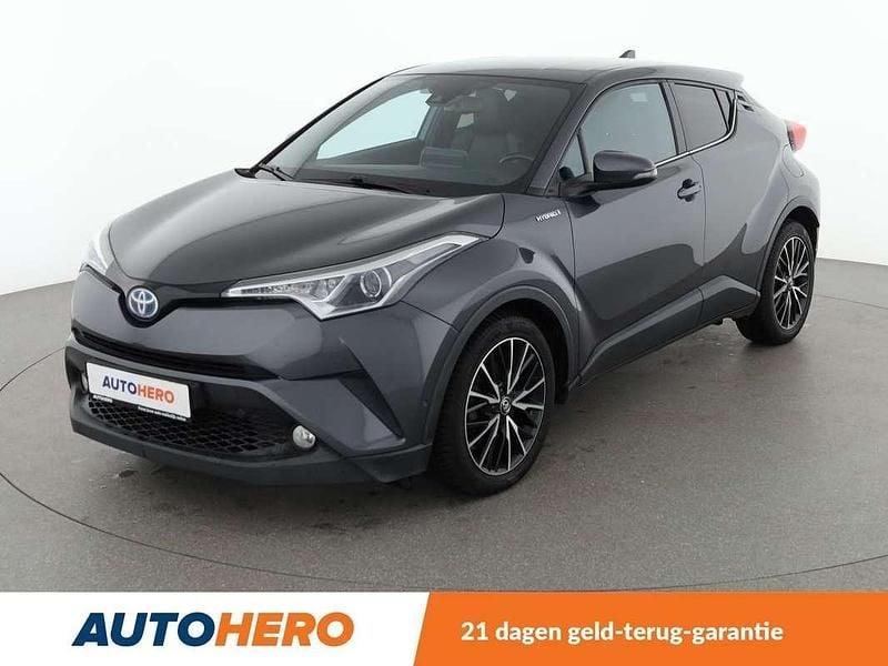 Grijs Gebruikt 2017 Toyota C-HR Lounge SUV | € 17.149 - Afbeelding 1/3