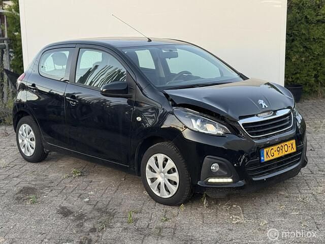 Zwart Gebruikt 2016 Peugeot 108 Active Hatchback | € 3.995 (Super prijs) - Afbeelding 1/4