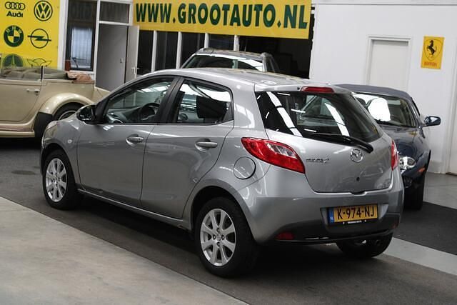 Occasion Mazda 2 75 PK (55 kW) 2009 Grijs Hatchback