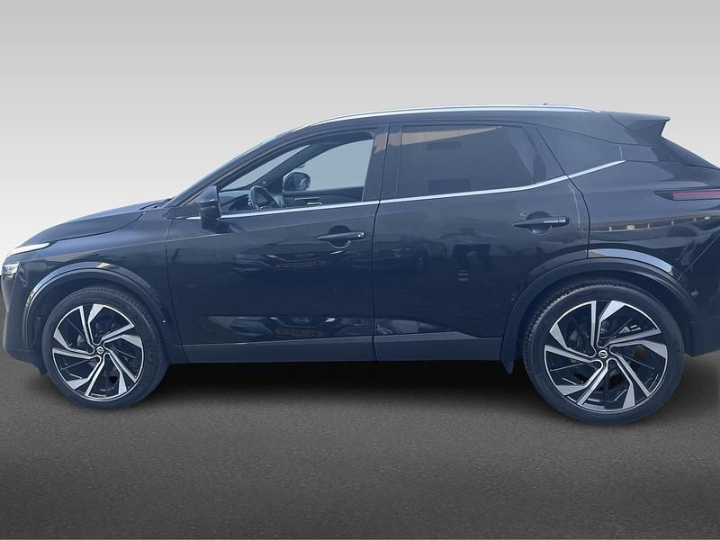 Zwart Gebruikt 2022 Nissan Qashqai Tekna+ SUV | € 21.930 (Super prijs) - Afbeelding 1/3