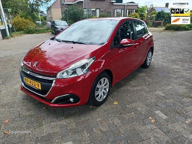 Rood Gebruikt 2018 Peugeot 208 Hatchback | € 6.750 (Eerlijke prijs) - Afbeelding 1/4