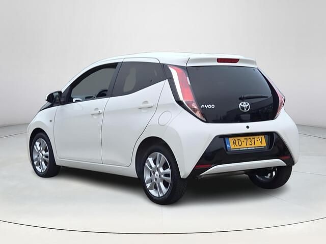 Occasion Toyota Aygo 69 PK (50 kW) 2017 Wit Hatchback