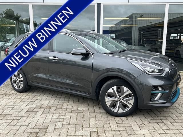 Grijs Gebruikt 2021 Kia e-Niro SUV | € 19.950 (Super prijs) - Afbeelding 1/4