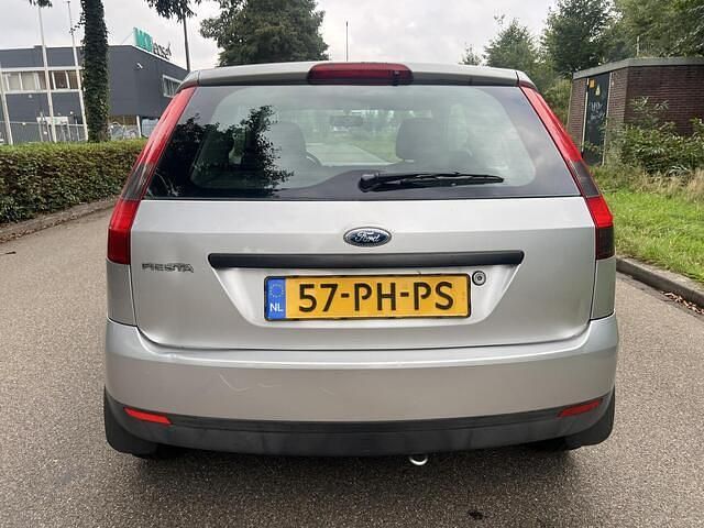 Occasion Ford Fiesta Style 69 PK (50 kW) 2004 Grijs Hatchback