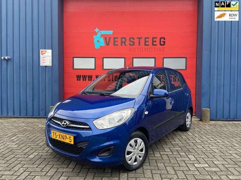 Blauw, metallic lak Occasion 2012 Hyundai i10 Hatchback | € 3.950 (Iets duurder) - Afbeelding 1/4