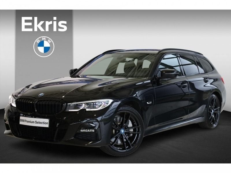 Zwart Gebruikt 2022 BMW 330e M Sport Stationwagen | € 38.900 (Goede deal) - Afbeelding 1/4