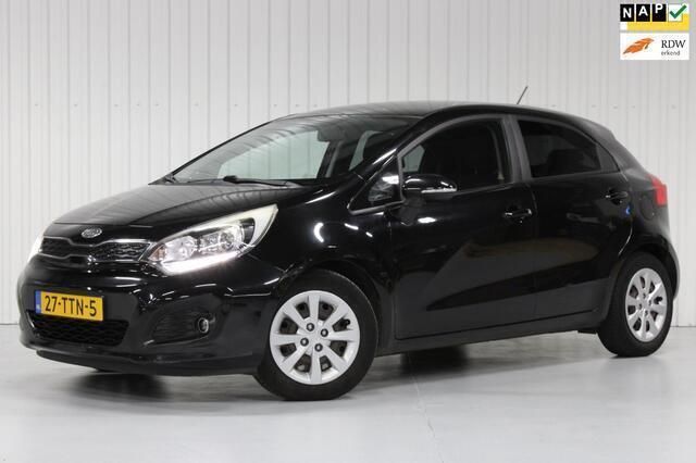 Zwart Gebruikt 2012 Kia Rio Plus Hatchback | € 4.850 (Eerlijke prijs) - Afbeelding 1/4