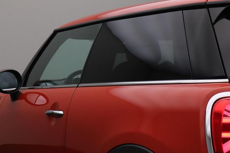 Occasion Mini Cooper Comfort 136 PK (100 kW) 2020 Oranje Hatchback
