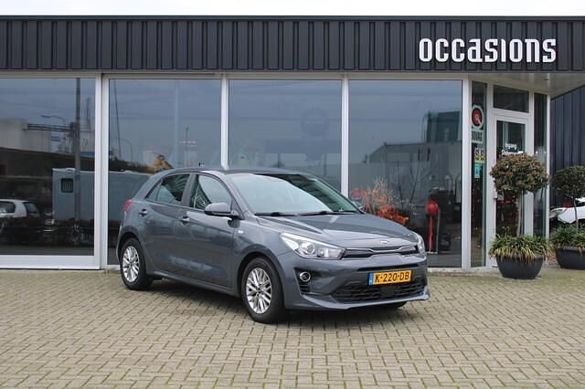 Grijs Occasion 2020 Kia Rio Hatchback | € 14.250 (Eerlijke prijs) - Afbeelding 1/4