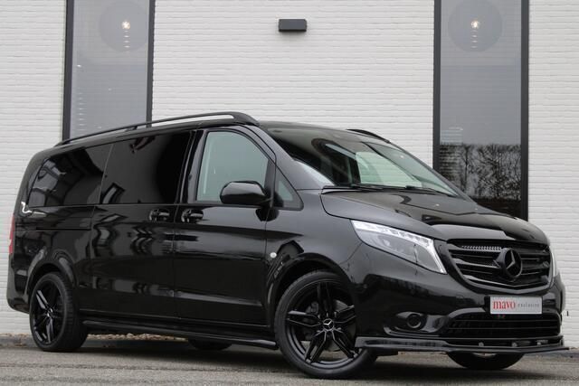 Zwart Gebruikt 2023 Mercedes Vito MPV | € 49.950 - Afbeelding 1/4