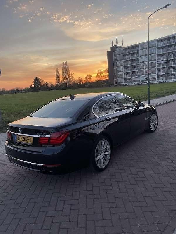 Gebruikt 2015 BMW 750 Exclusive Sedan | € 19.250 - Afbeelding 1/4